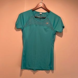 New Balance Teal T-shirt in S